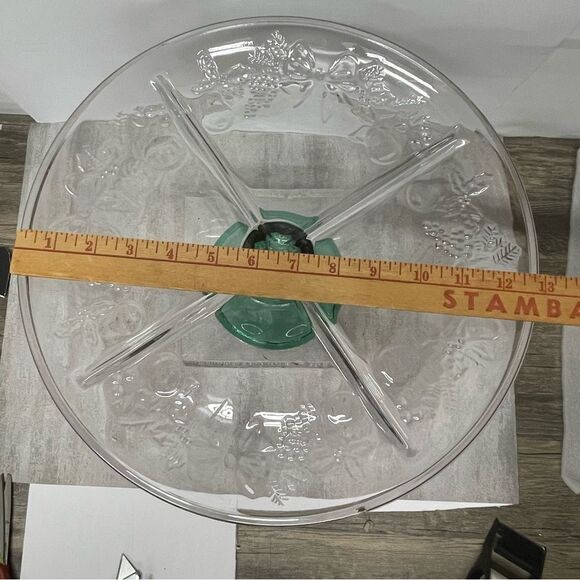 Elegant Glass Cake Stand - Picture 4 of 9